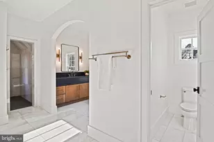 901 Echols St SE, Vienna, VA 22180 - Photo 9