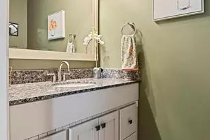 13300 Tuckaway Dr, Fairfax, VA 22033 - Photo 21