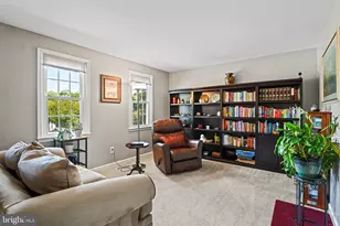 13300 Tuckaway Dr, Fairfax, VA 22033 - Photo 23
