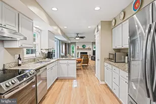 13300 Tuckaway Dr, Fairfax, VA 22033 - Photo 13