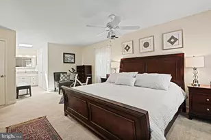 13300 Tuckaway Dr, Fairfax, VA 22033 - Photo 25