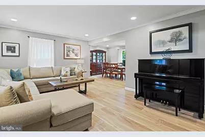 13300 Tuckaway Drive, Fairfax, VA 22033 - Photo 5