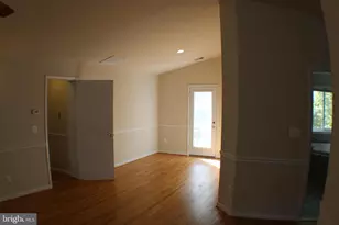 7012 Galgate Dr, Springfield, VA 22152 - Photo 17