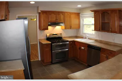 7012 Galgate Drive, Springfield, VA 22152 - Photo 7