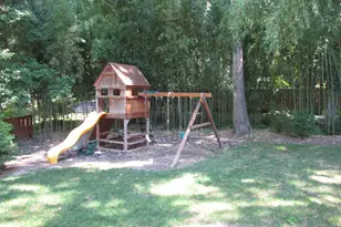 [Address not provided], Vienna, VA 22181 - Photo 27
