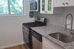 2825 Kalmia Lee Ct, Falls Church, VA 22042 - Photo 1