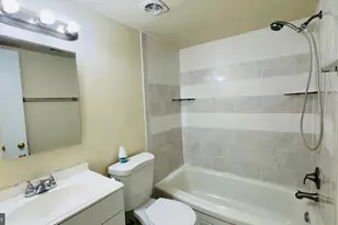 4957 Americana Dr Dr, Annandale, VA 22003 - Photo 17