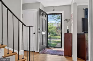 8336 Garfield Ct, Springfield, VA 22152 - Photo 7