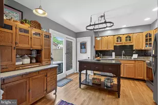 8336 Garfield Ct, Springfield, VA 22152 - Photo 5