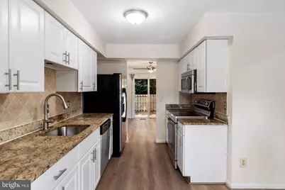 6117 Martins Landing Court, Burke, VA 22015 - Photo 13