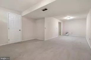 6117 Martins Landing Ct, Burke, VA 22015 - Photo 21