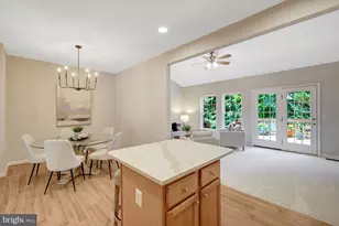 14256 Glade Spring Dr, Centreville, VA 20121 - Photo 21