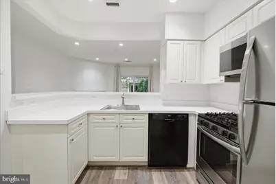 12915 Alton Square #113, Herndon, VA 20170 - Photo 3