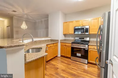 5142 Brittney Elyse Circle #J, Centreville, VA 20120 - Photo 9