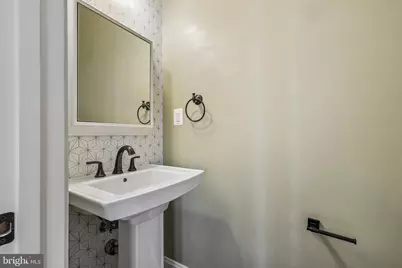 6009 McAlester Way, Centreville, VA 20121 - Photo 9