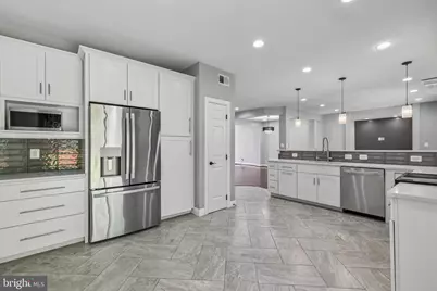 6009 McAlester Way, Centreville, VA 20121 - Photo 5