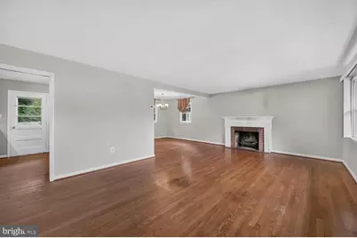 7011 Sea Cliff Road, McLean, VA 22101 - Photo 5