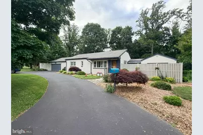 6616 Braddock, Annandale, VA 22003 - Photo 3