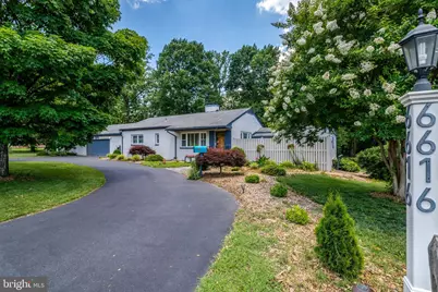 6616 Braddock, Annandale, VA 22003 - Photo 5