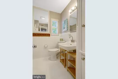 6616 Braddock, Annandale, VA 22003 - Photo 39