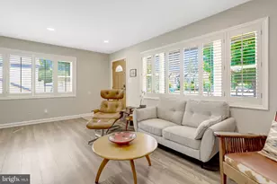 6616 Braddock, Annandale, VA 22003 - Photo 7