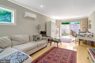 6616 Braddock, Annandale, VA 22003 - Photo 17
