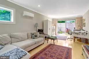 6616 Braddock, Annandale, VA 22003 - Photo 17