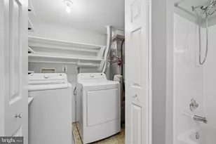 7761 Inversham Dr, Falls Church, VA 22042 - Photo 21