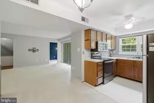 7761 Inversham Dr, Falls Church, VA 22042 - Photo 9