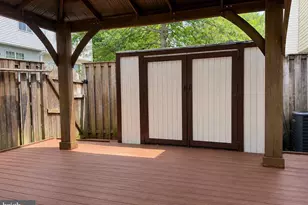 14829 Hancock Ct, Centreville, VA 20120 - Photo 7
