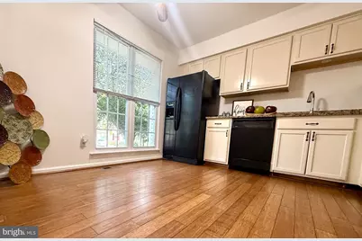 14829 Hancock Court, Centreville, VA 20120 - Photo 3