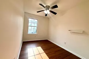 14829 Hancock Ct, Centreville, VA 20120 - Photo 17