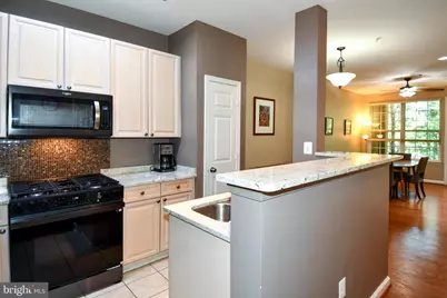 2663 Manhattan Place #112, Vienna, VA 22180 - Photo 15