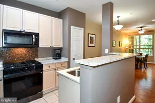 2663 Manhattan Pl, Vienna, VA 22180 - Photo 15