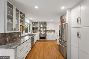 210 Falcon Ridge Rd, Great Falls, VA 22066 - Photo 19