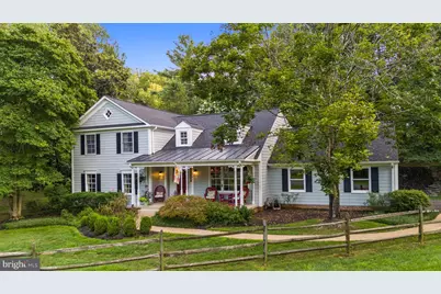 210 Falcon Ridge Road, Great Falls, VA 22066 - Photo 3