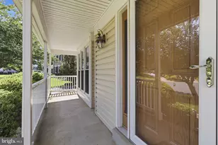 13603 Haverford Ct, Chantilly, VA 20151 - Photo 5