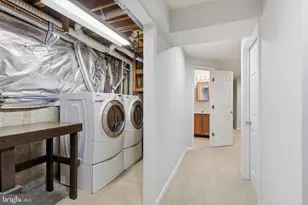13603 Haverford Ct, Chantilly, VA 20151 - Photo 37