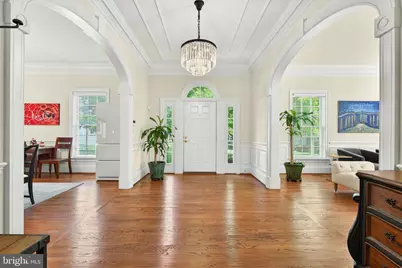 9860 Palace Green Way, Vienna, VA 22181 - Photo 5