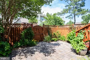 6074 Kestner Cir, Alexandria, VA 22315 - Photo 41