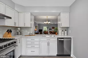 6074 Kestner Cir, Alexandria, VA 22315 - Photo 7