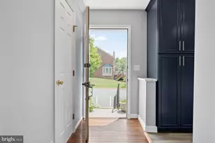 6074 Kestner Cir, Alexandria, VA 22315 - Photo 3