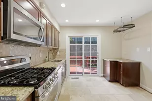 1433 McLean Mews Ct, McLean, VA 22101 - Photo 17