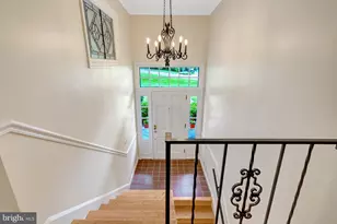 1521 Forest Villa Ln, McLean, VA 22101 - Photo 5