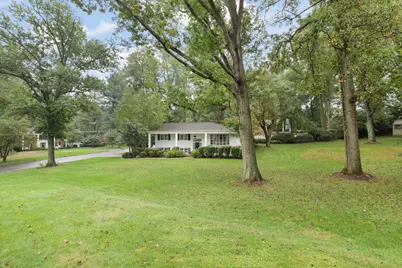 1521 Forest Villa Lane, McLean, VA 22101 - Photo 3