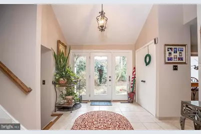 11696 Fox Glen Drive, Oakton, VA 22124 - Photo 3