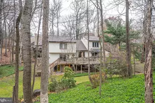 11696 Fox Glen Dr, Oakton, VA 22124 - Photo 47