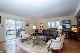 11696 Fox Glen Dr, Oakton, VA 22124 - Photo 13