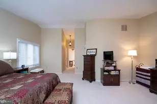 11696 Fox Glen Dr, Oakton, VA 22124 - Photo 25