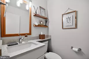 6027 Queenston St, Springfield, VA 22152 - Photo 15